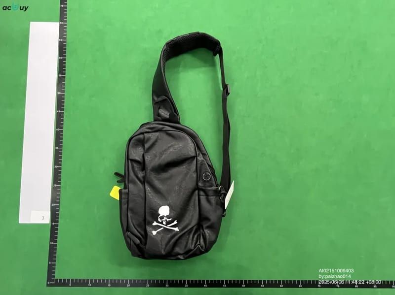 Mastermind Sling Bag QC 1