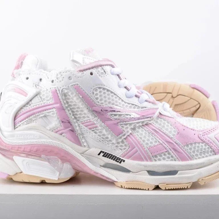 Balenciaga Runners QC 2