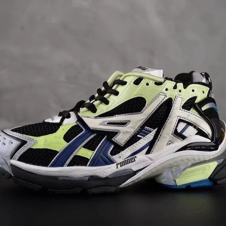Balenciaga Runners QC 3