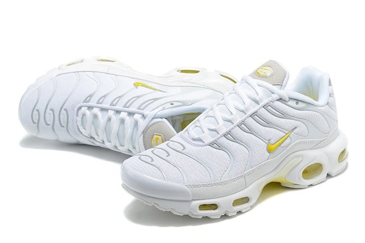 NIKE AIR MAX TN QC 3