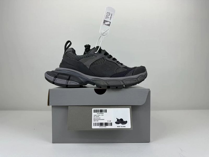BALENCIAGA QC 3
