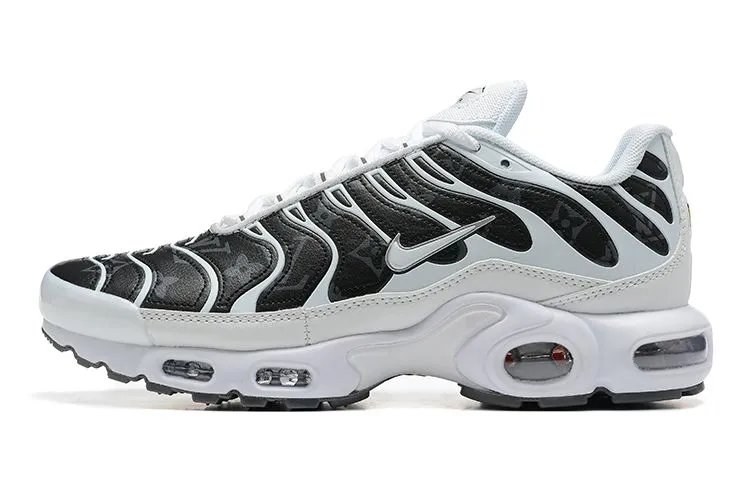 NIKE AIR MAX TN QC 3