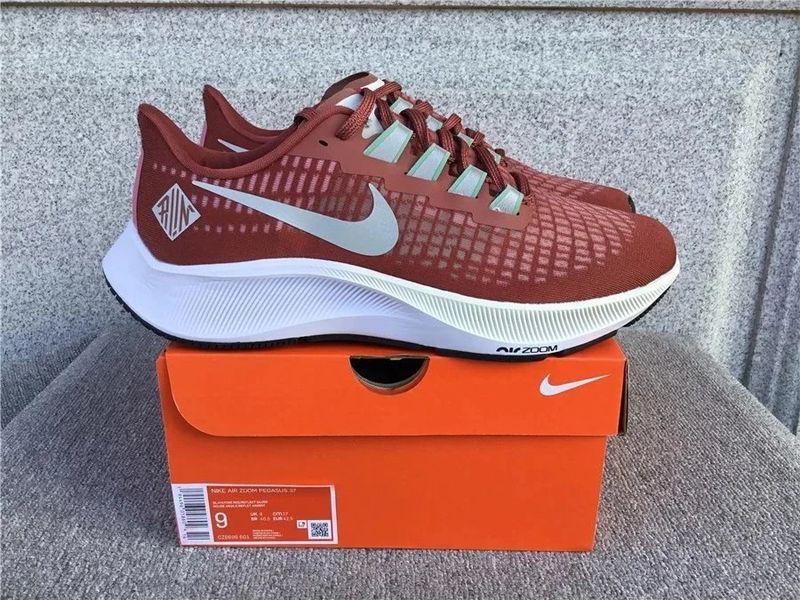 Nike Air Zoom Pegasus 37 Sneakers photo 4