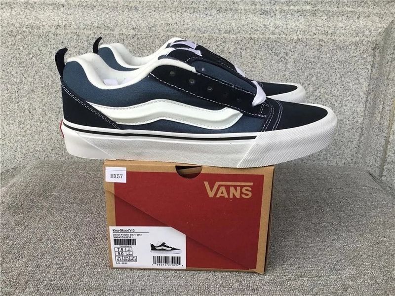 VANS Shoes photo 4