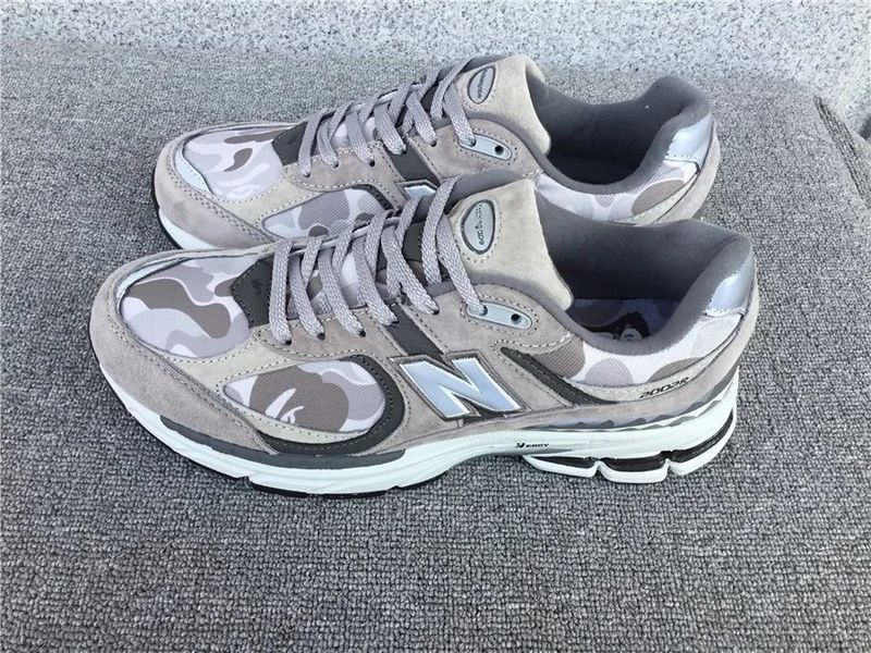 NB2002R New Balance 2002R Sneakers photo 4
