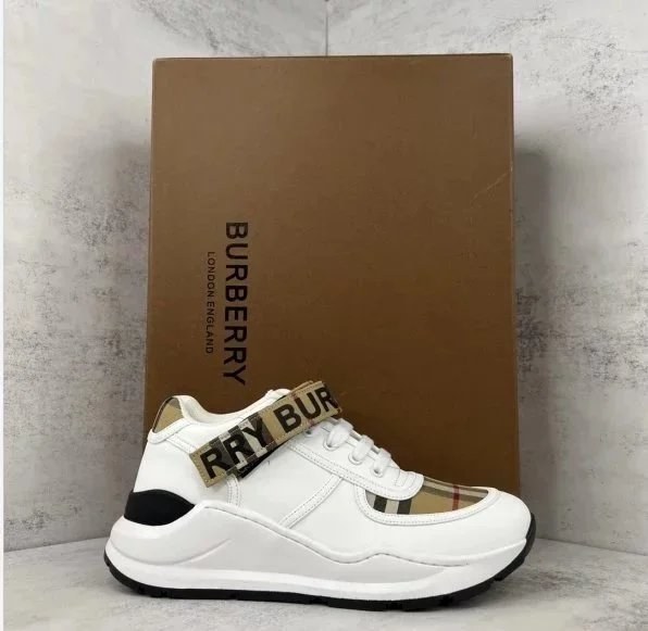 Burberry Shoes photo 4