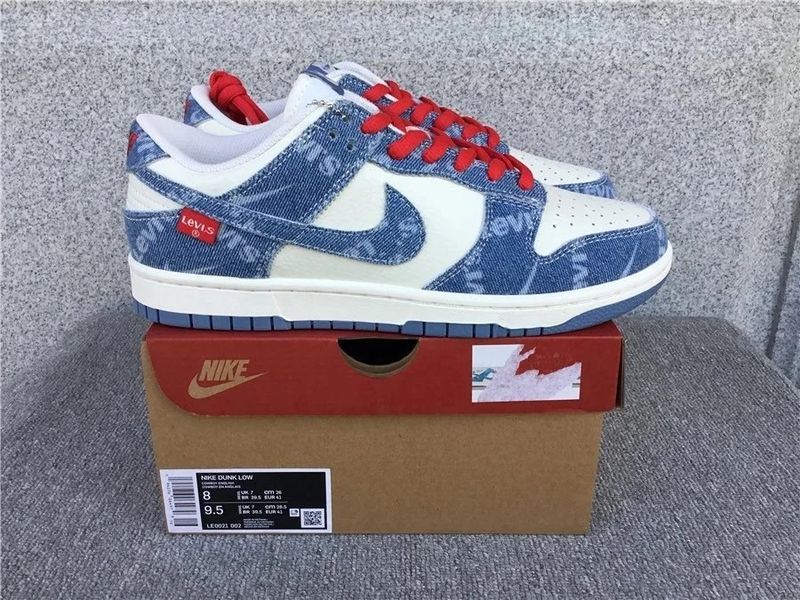 Nike Dunk Shoes photo 4