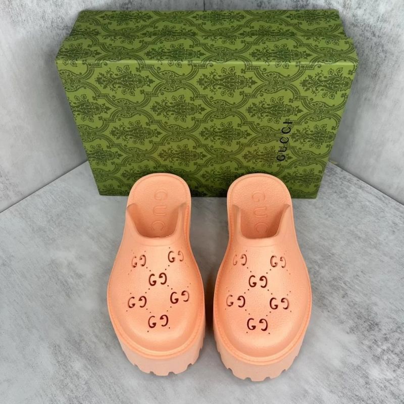 GUCCI Slides photo 4