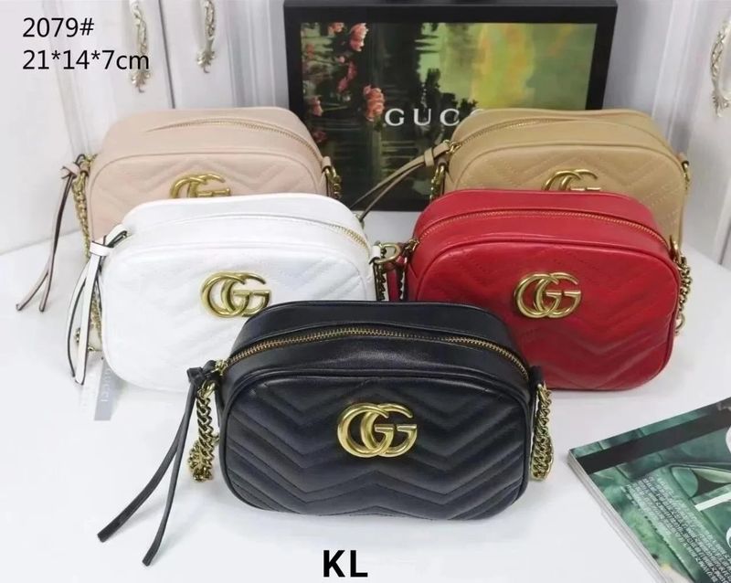 Gucci Crossbody Bags photo 4
