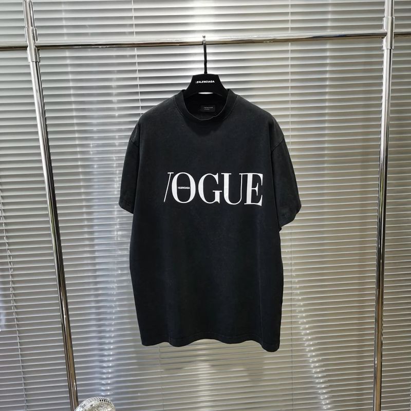 Balenciaga Vogue T-Shirt photo 4