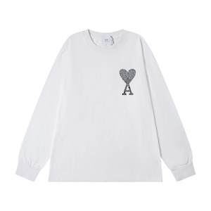 Ami Sweatshirt photo 2