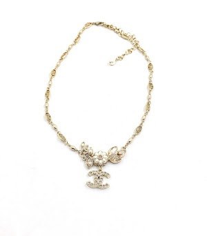 Chanel Necklace photo 2