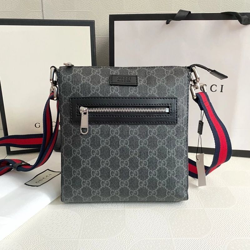 Gucci Messenger Bag photo 4
