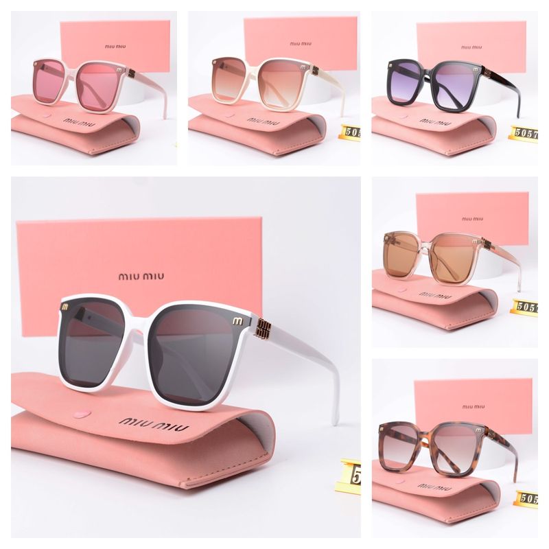 Miu Miu Sunglasses photo 4