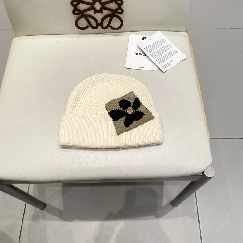 Moncler Knitted Hat photo 4