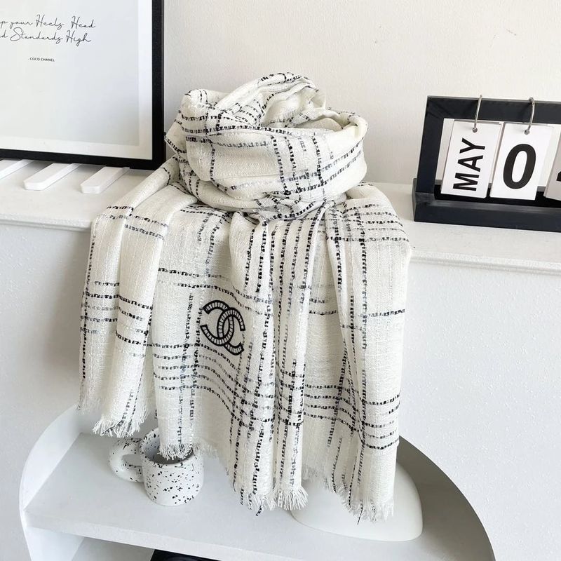 Chanel scarf photo 4