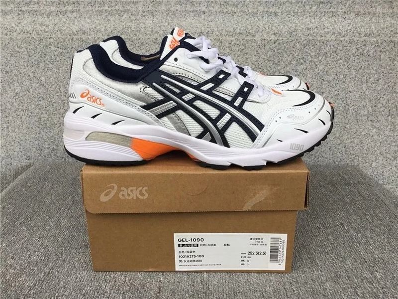 Asics Sneakers photo 4