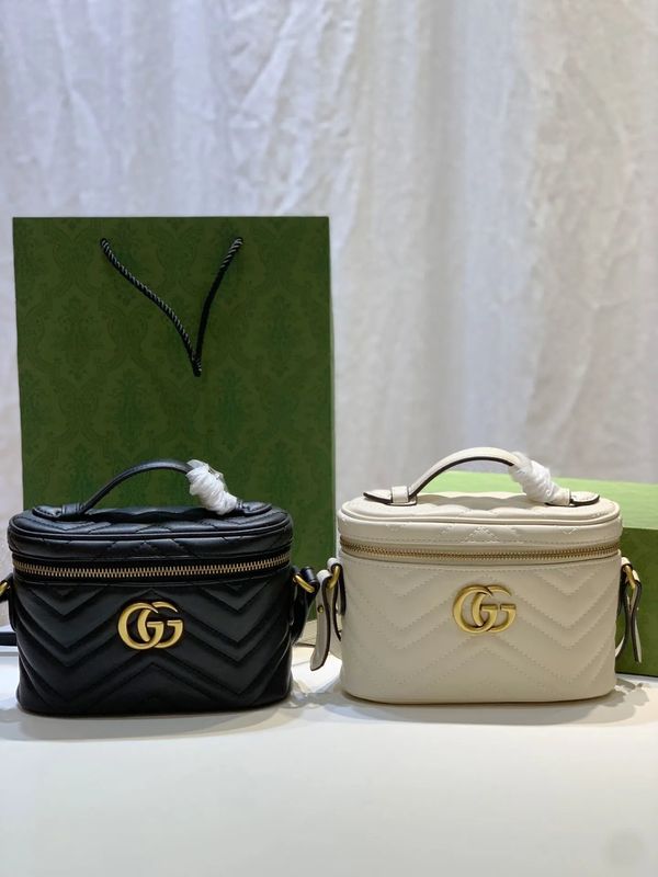 GUCCI Handbags photo 4