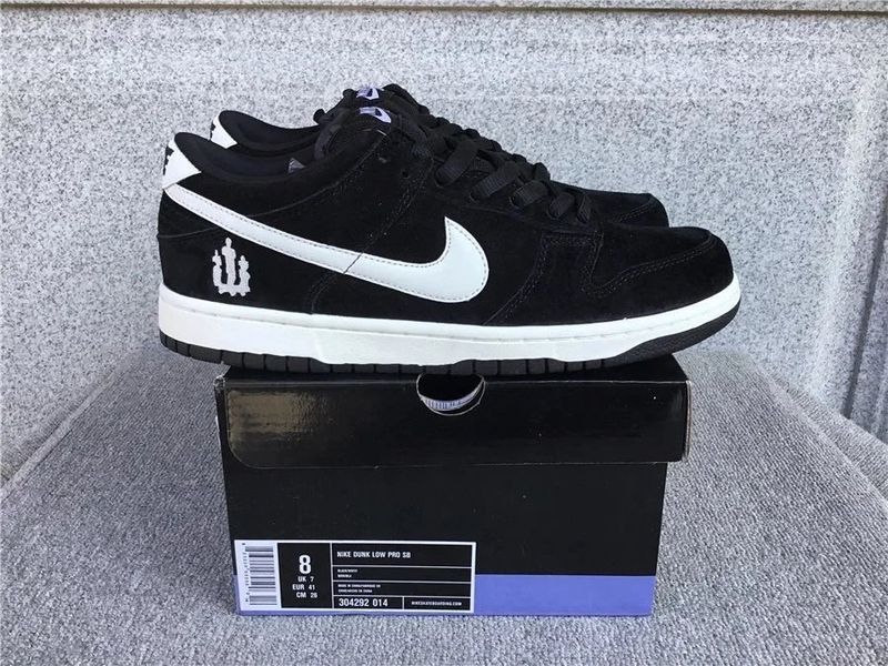 Nike Dunk Shoes photo 4