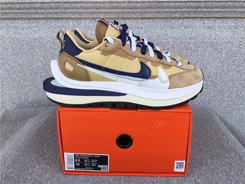 Nike Vaporwaffle shoes photo 4