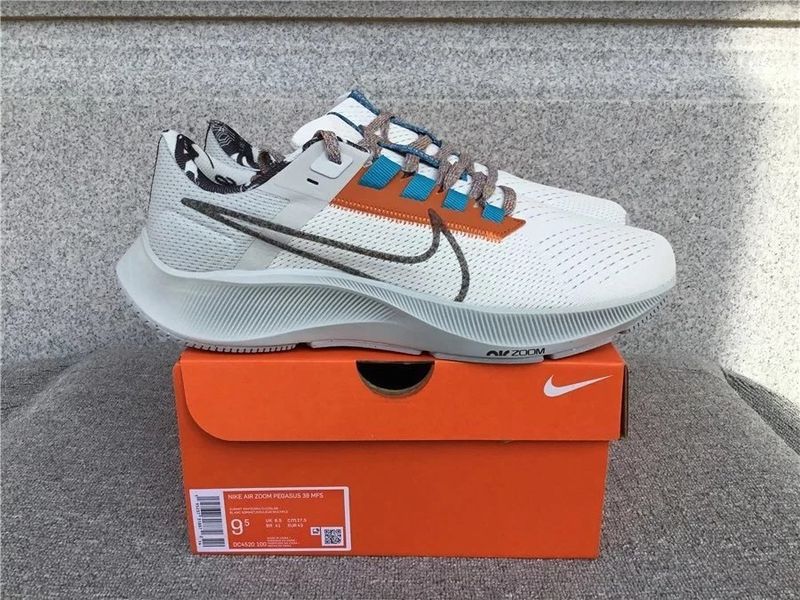 Nike Air Zoom Pegasus 38 Sneakers photo 4