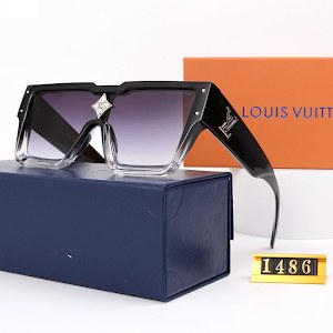 Louis Vuitton Sunglasses photo 2