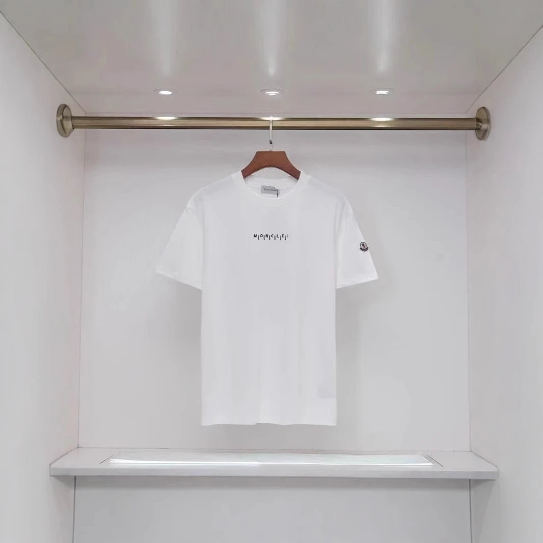 Moncler T-Shirt photo 4