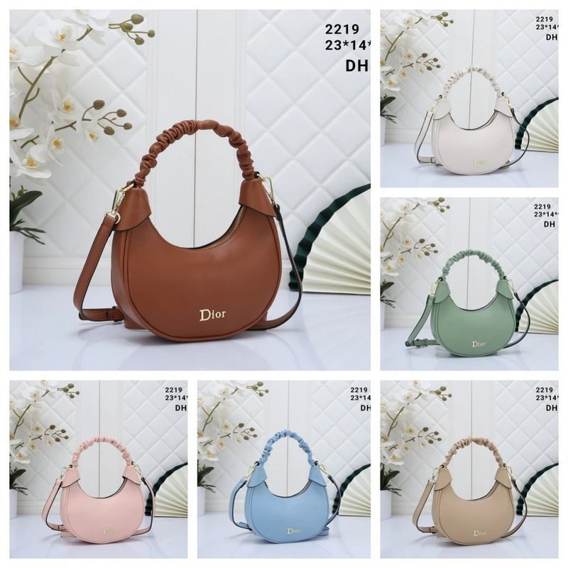 Dior Crossbody Bag photo 4