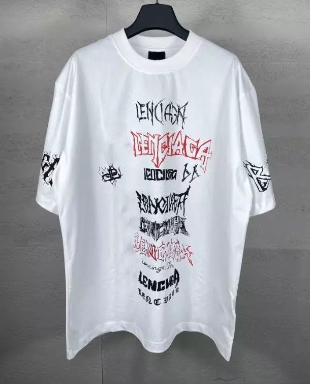 Balenciaga T-Shirt photo 4