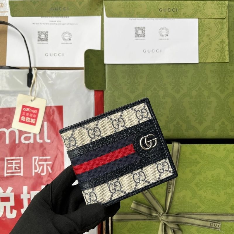 GUCCI Wallet photo 4