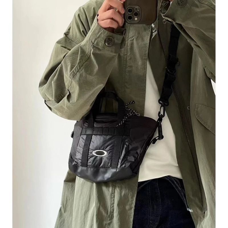 Oakley Side Bag photo 4