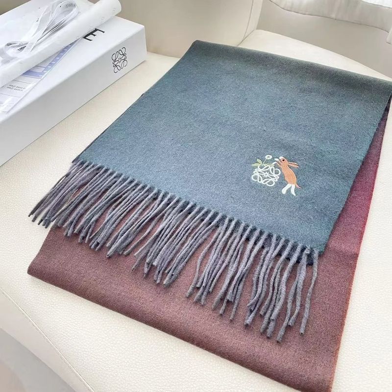 Loewe scarf photo 4