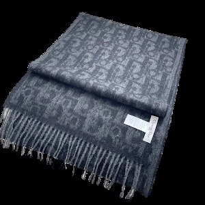 Dior scarf photo 2