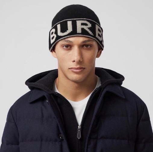 Burberry Knitted Hat QC 1