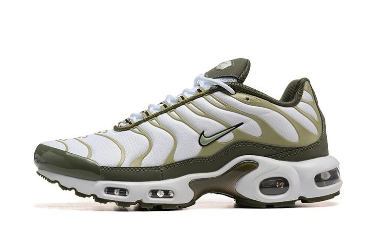 Nike Air Max Plus QC 3