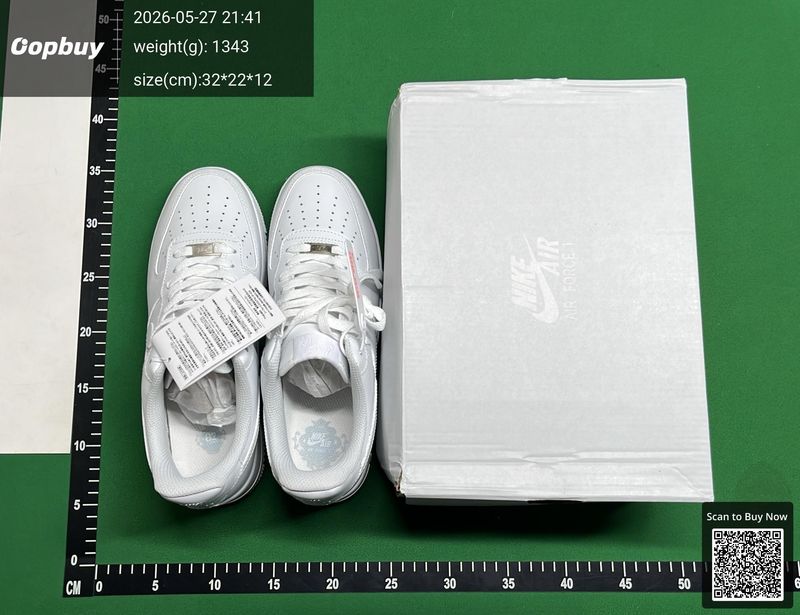 Nike Air Force 1 QC 2
