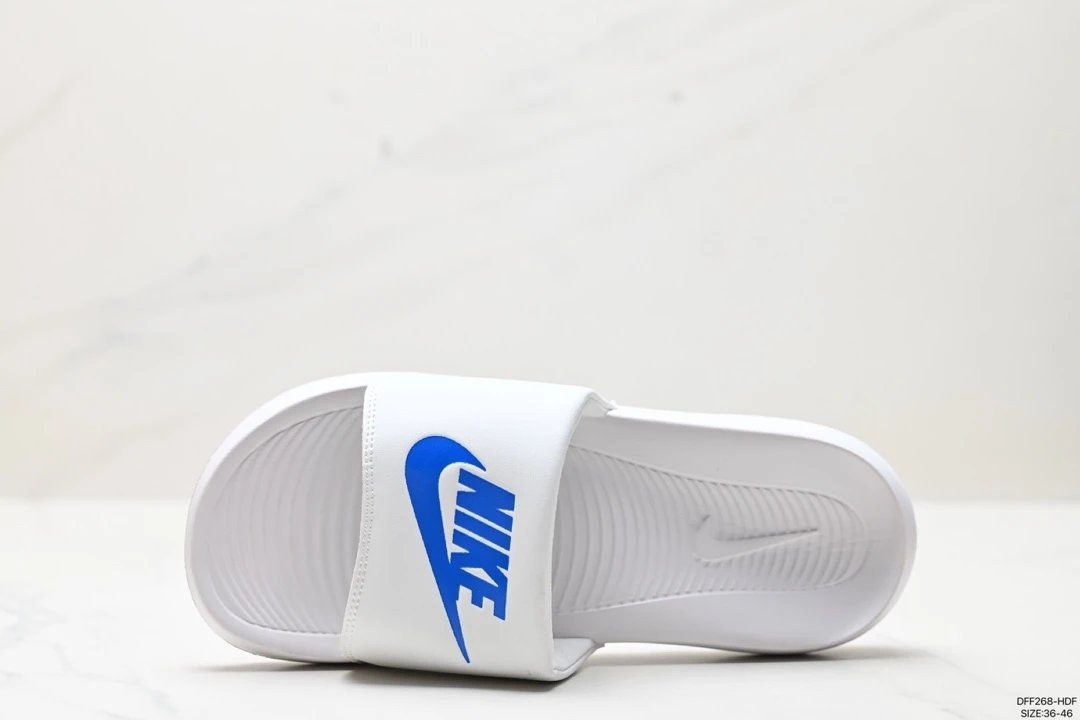 Nike Slippers QC 1