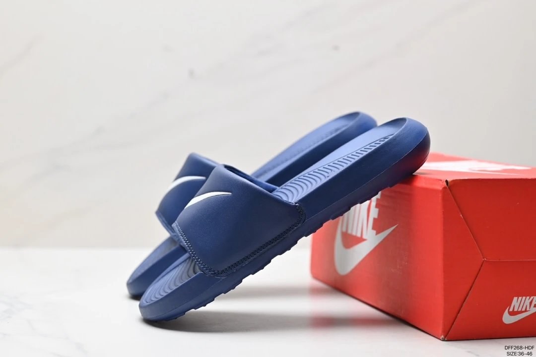 Nike Slippers QC 2