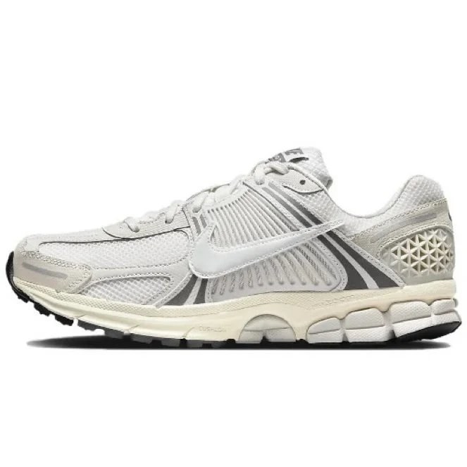 Nike Vomero QC 1