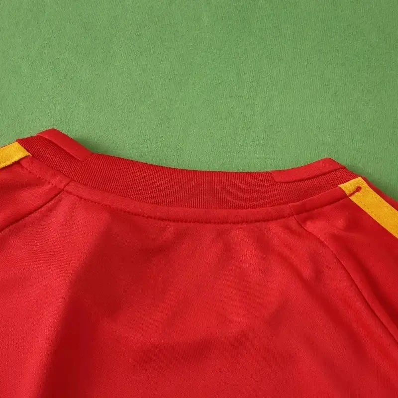 2008 Season Spain Home Kids Kit QC 1