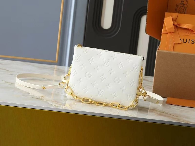 Louis Vuitton Bag QC 3