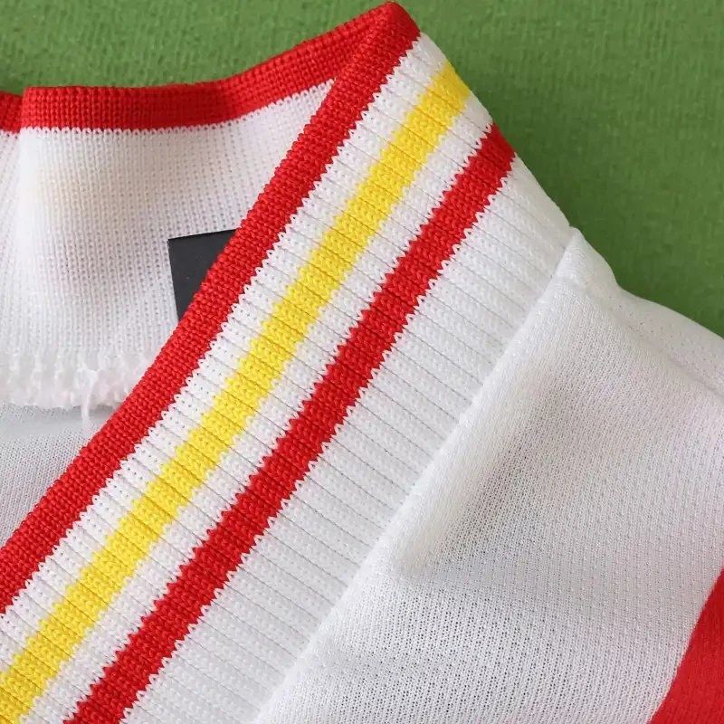 1996 Season Spain Away Retro Kids Kit QC 2