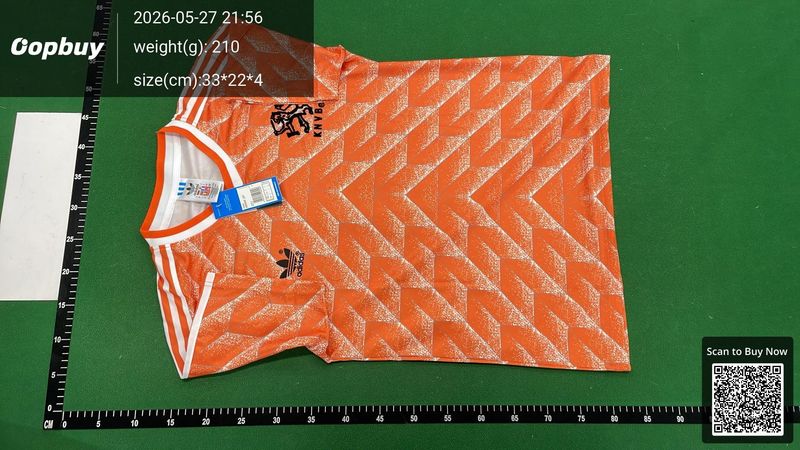 1988 Season the Netherlands Home Retro Fan Version QC 1