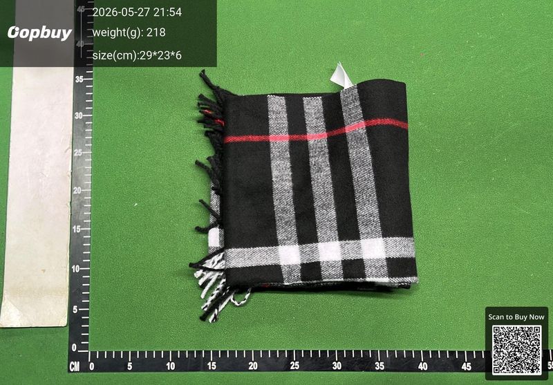 Burberry Scarf QC 3