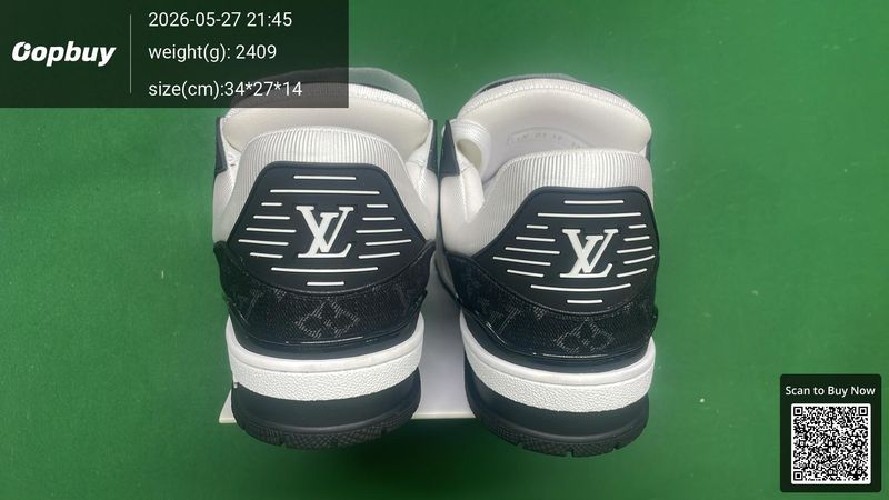 Louis Vuitton Sneakers QC 1