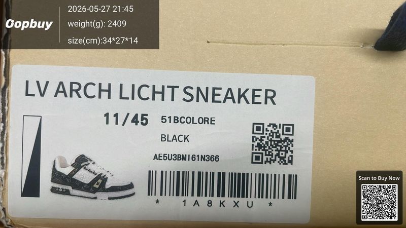 Louis Vuitton Sneakers QC 3