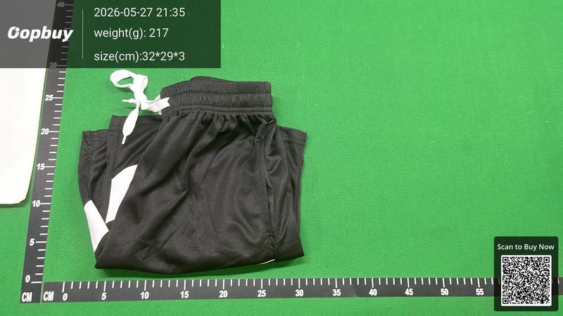 Nike Shorts QC 1