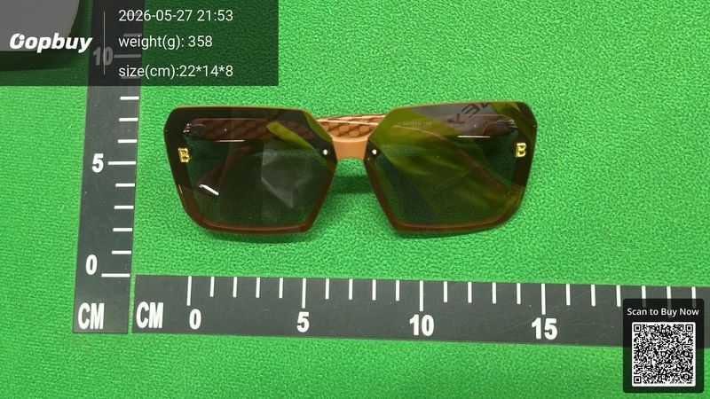 Balenciaga SunGlasses QC 1