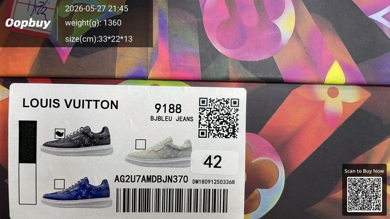 Louis Vuitton Sneakers QC 1