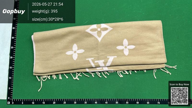 LV Scarf QC 3